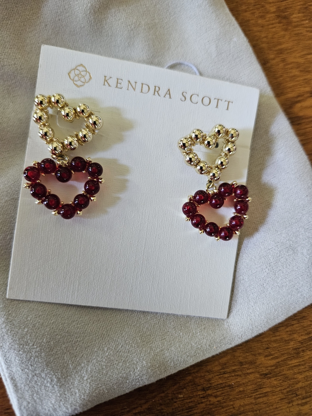 Kendra Scott Ashton Gold Heart Drop Earrings In Red Glass New